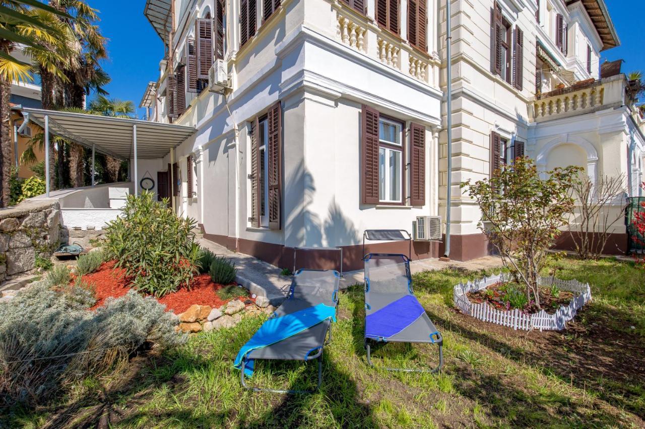 Apartman Rhea Опатия Екстериор снимка