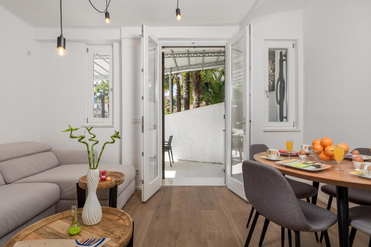 Apartman Rhea Опатия Екстериор снимка