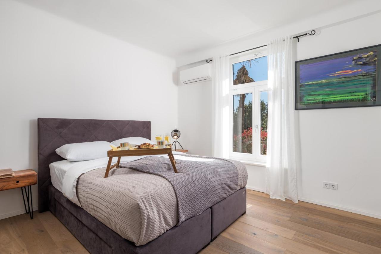 Apartman Rhea Опатия Екстериор снимка